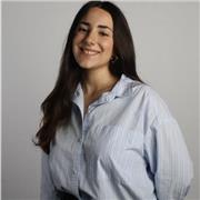 Profesora de diseño gráfico para todos los niveles